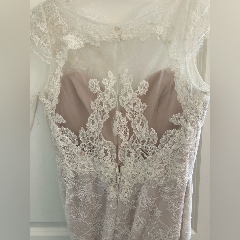 Alvina Valenta - 9552 - Size 12 - Ivory - Wedding Dress - Picture 6 of 7